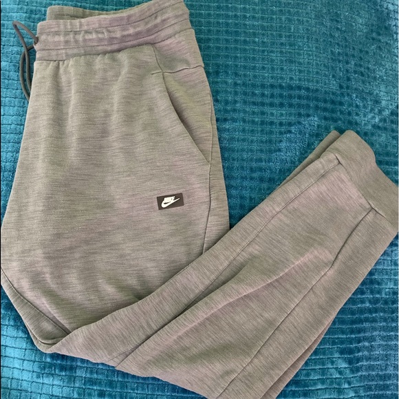 nike joggers large